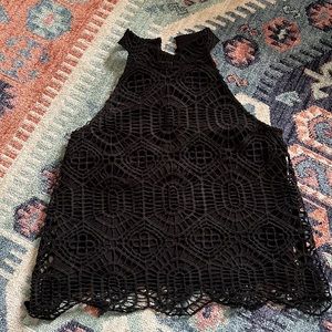 Lace cropped halter tank top